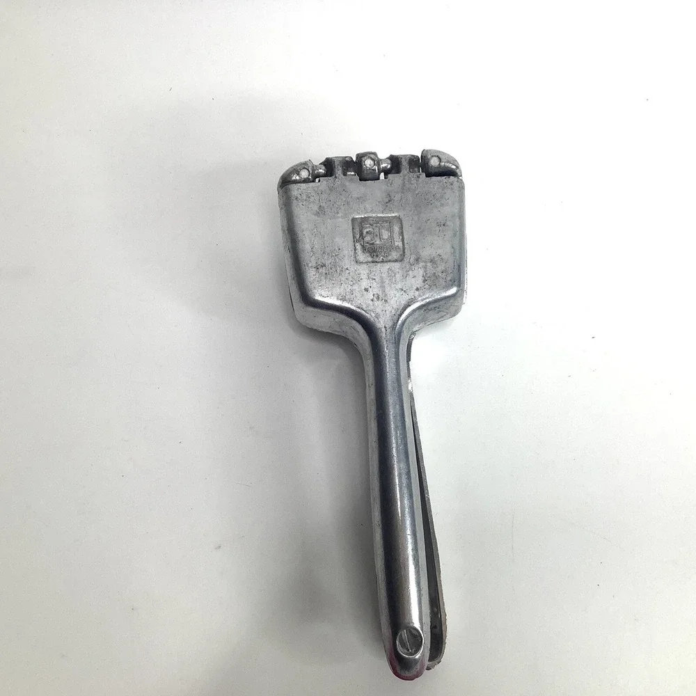 Vintage Irvinware Ice Press Aluminum‎ Hand Held USA Kitchen Utensil
